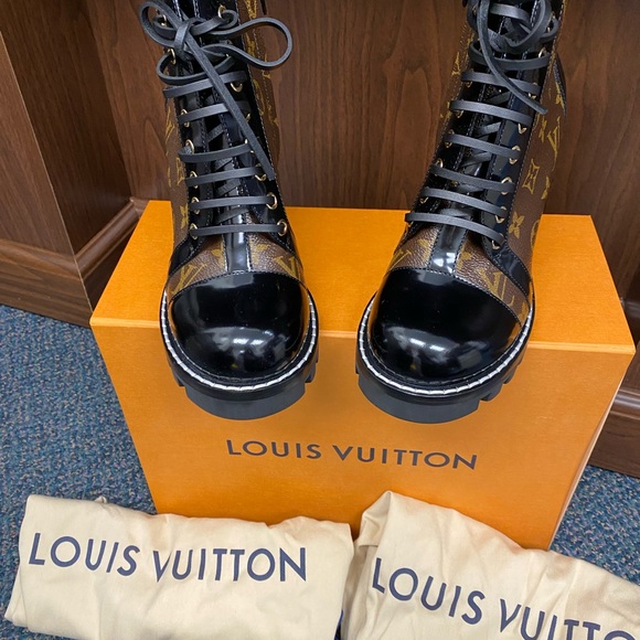 Louis Vuitton Star Trail Ankle Boot - Picture 8 of 8